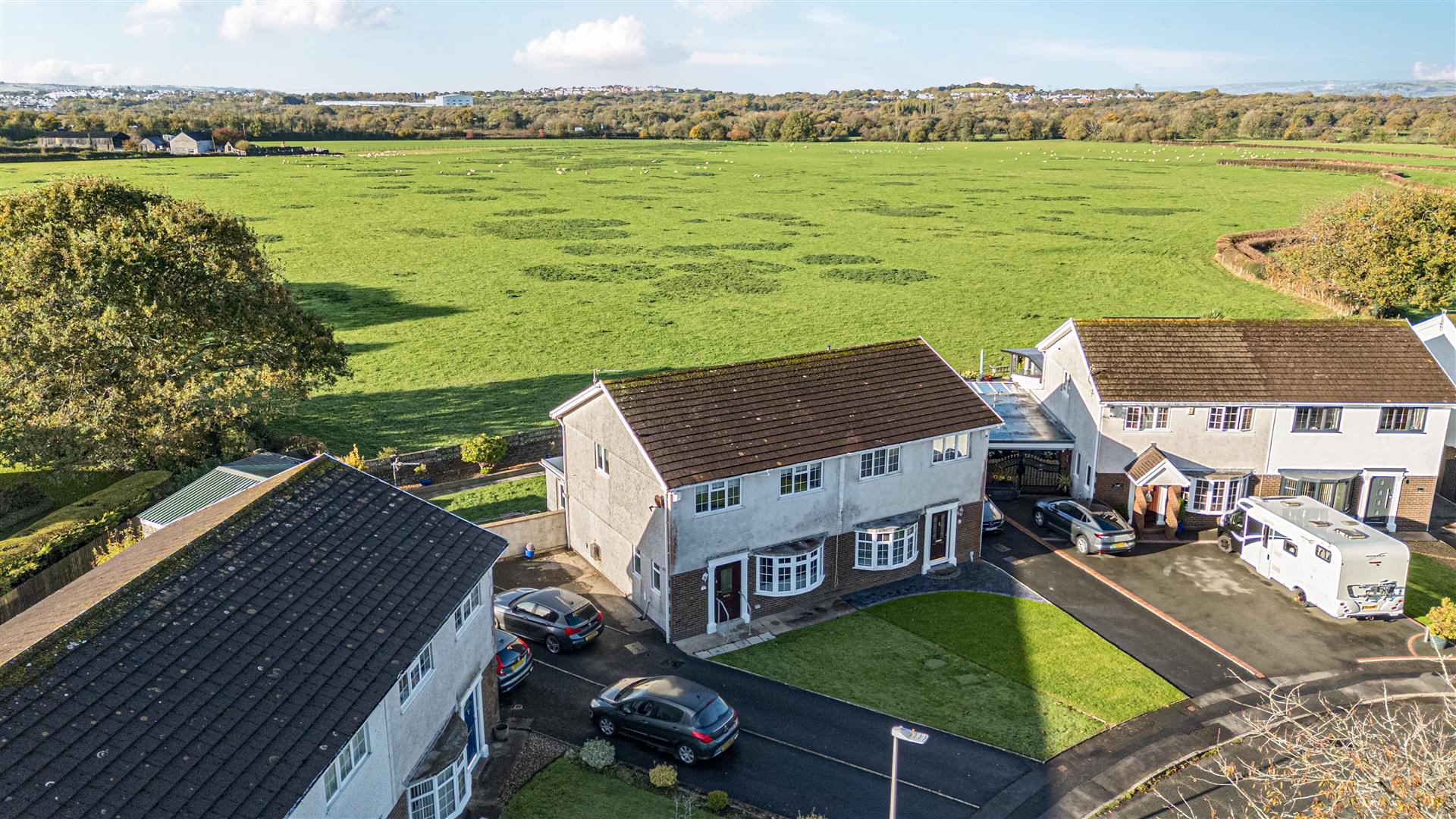 The Dell, Pontlliw, Swansea, SA4 9ET